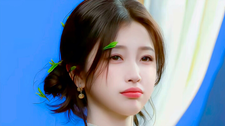 Mối tình ngầm giữa “anh trai – em gái” giả, hài quá chừng!