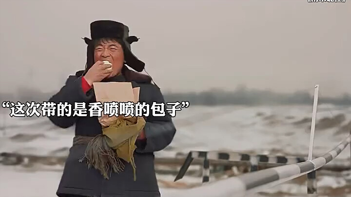 Ở phương xa đã chẳng còn tiếng tin từ cố nhân, chàng cũng chẳng còn nghe được câu nói quen thuộc ấy 