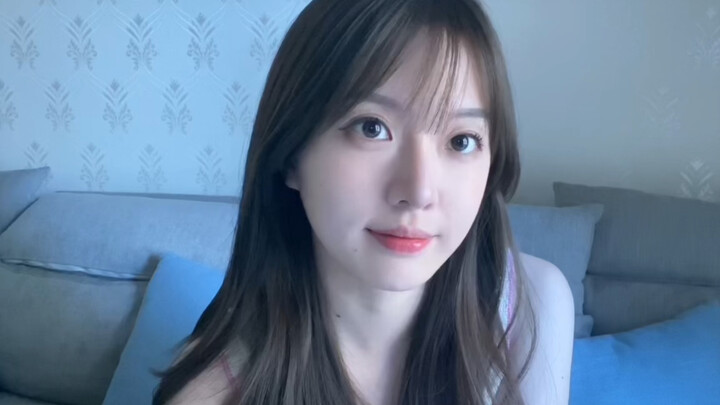 Rain stagnated between the sky