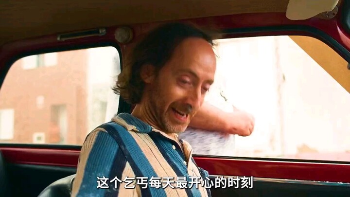 A beggar accidentally offended the gang leader and ended up in big trouble!