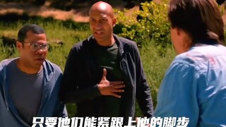 《黑人兄弟》：同样是香蕉，但在警察的眼中却是枪。