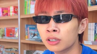 Momen canggung di perpustakaan