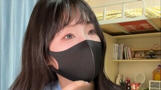 Kamu sulit membayangkan makhluk apa yang sedang bertengkar denganmu di internet...