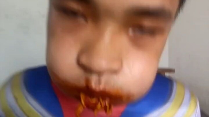 "Challenge: Finish a Turkey Noodle in 30 Seconds"