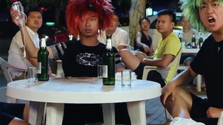 Mendesak, mendesak, mendesak, mendesak, siapa di antara orang-orang ini yang paling cemas? (Suara pa