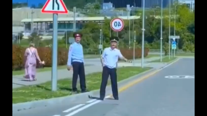 สมกับเป็นชนชาติแห่งการต่อสู้จริงๆ รัสเซียตรวจวัดแอลกอฮอล์ขณะขับขี่ยังแตกต่างด้วย