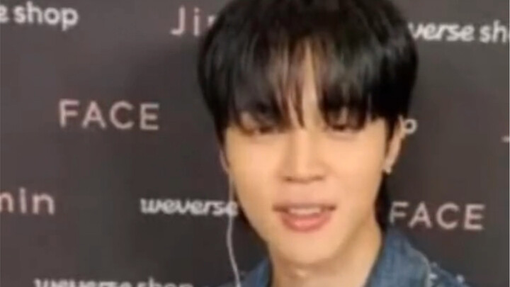 Potongan video sesi tanda tangan Jimin | ARMY: Nikahilah aku, Oppa Jimin! Jimin: Ne~ Gomawoyo~