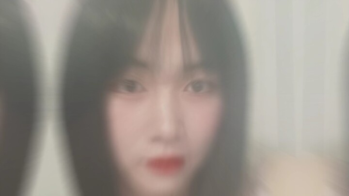 เด็กผู้ชายหน้าตาน่ารักคนนั้นจะขอเงินไหมนะ