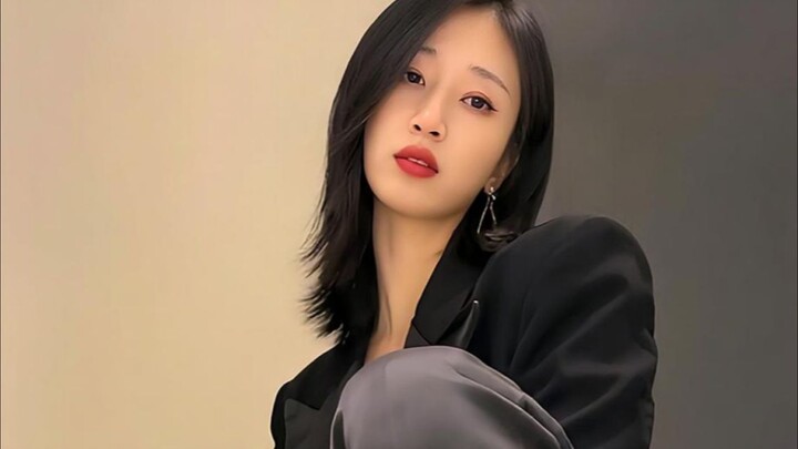 大哥还是很壮的，想下手的先考虑一下能不能打得过再说