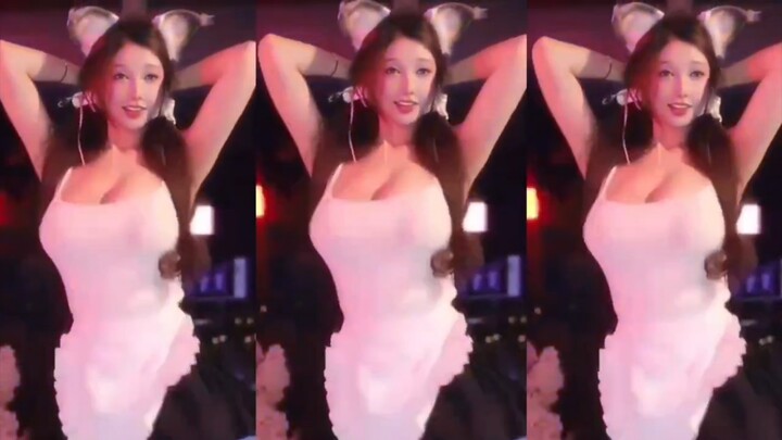 【HD】Mina + Nữ hầu + Đu quay lớn = Đảm bảo hết đạn