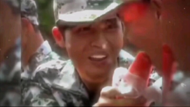 “Anh ấy yêu cô ấy, yêu anh ấy?”