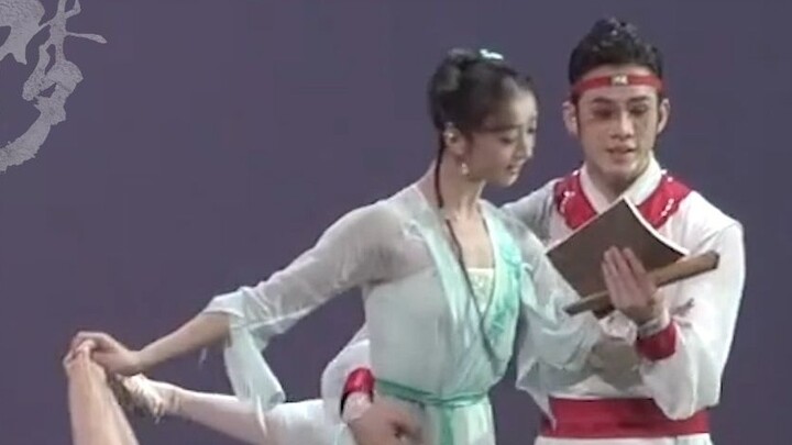 Bao dan Dai membaca balet "A Dream of Red Mansions" di Kamar Barat bersama-sama! Lihat siapa yang ke
