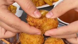 Đi Ăn Vặt cùng ông anh Lew Lew Đói Khum! _ Tiểu Màn Thầu