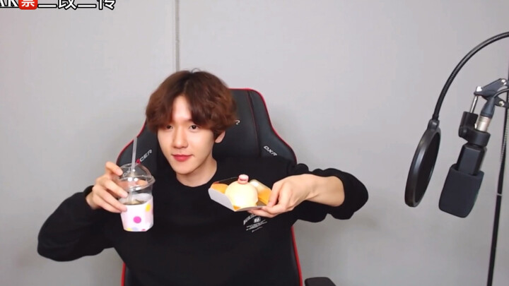 【بين بوكهيون】مختارات حلوة ودلع من بث Huaya المباشر