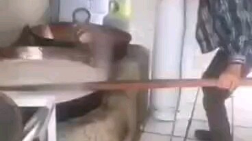 Ngày đầu tiên đến công việc mới, sự thanh lịch chưa bao giờ lỗi thời