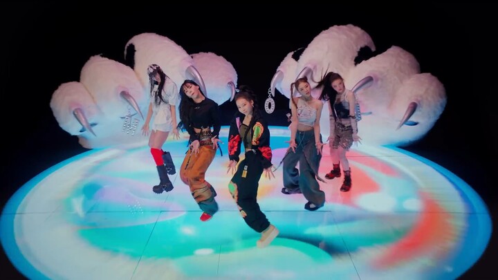 MEOVV HANDS UP MV