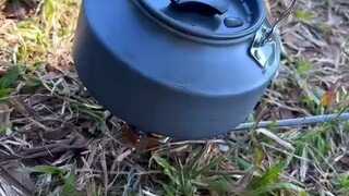 人的一生至少要有两次冲动，一次为奋不顾身的爱情，一次为说走就走的旅行🎈