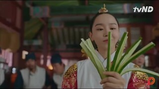 Ratu Tapi Suka Masak 🤔, Mr. Queen #shorts #mrqueen #viu #kdrama #shinhyesun #kimjunghyun