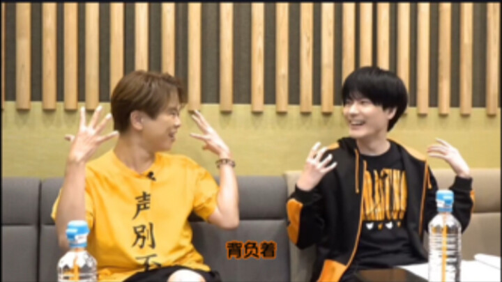 [250810] ayu: Chính cậu mới là người nổi tiếng nhất! ucchi: Lại… lại không phải mình mà…