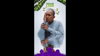 Oki Rengga Rela Dilemparin Bola Buat Ngasih Tau Kabar Ini! | Agak Laen | #Shorts