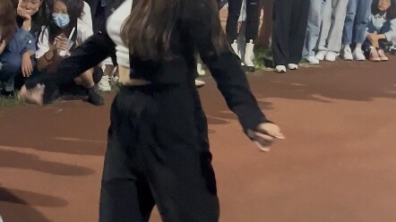 Kpop人随舞整活之一秒变脸