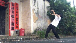 民间出高手，小哥这舞蹈出神入化