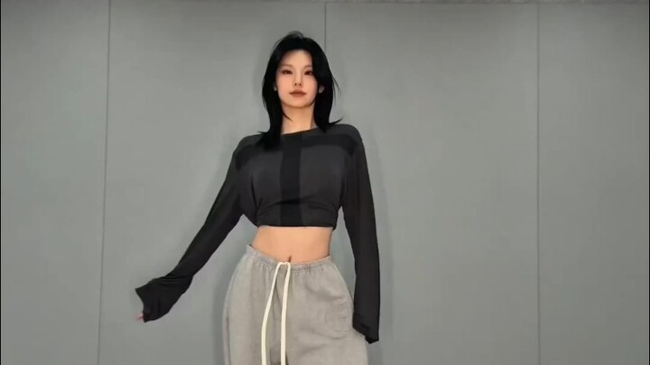 Huang Lizhi's "AIR" dance Cha🩶🖤