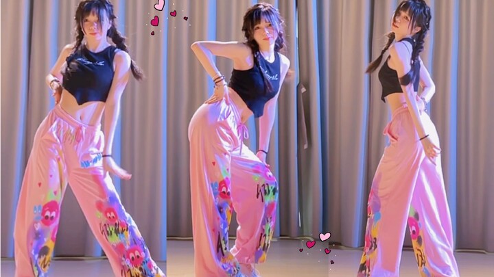 "Này cô gái, hãy gói ghém đồ đạc và đi chơi với anh nhé~"