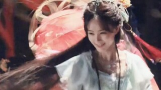 她不愧是北舞严选，跳舞像是轻盈的蝴蝶