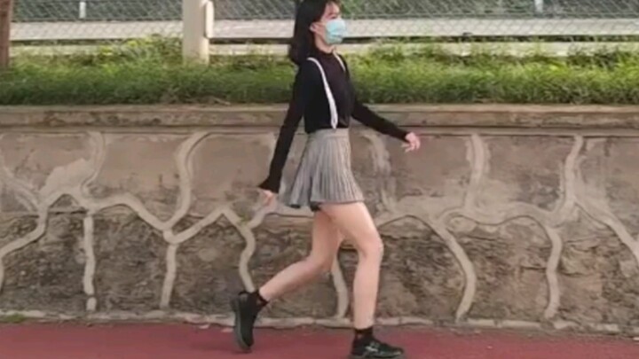 หนึ่งวันในชีวิตของสาวน้อยในมหาวิทยาลัย