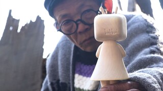 คุณอยากจะสัมผัสถ้วยรางวัล 100 อันดับแรกที่ฉันทำเองไหม?