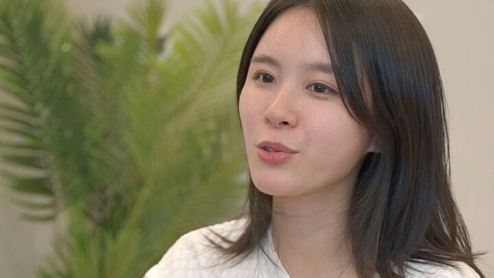 Tình cảm vốn dĩ luôn là chuyện của hai người, chẳng liên quan đến kẻ ngoài cuộc.