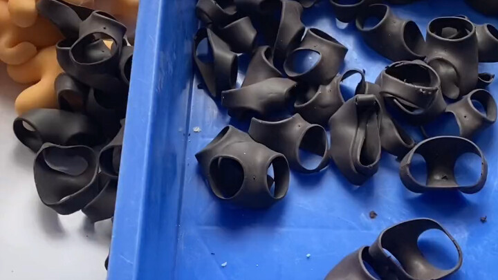 ⑨الحياة! أقدر أشتغل في لبس السراويل للناس أيضًا!!