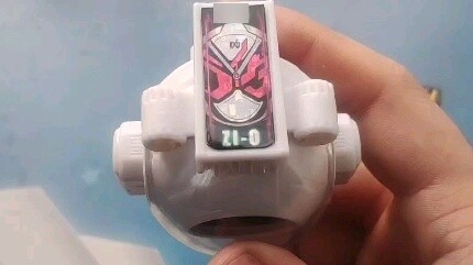 วิญญาณดวงตาของผี Kamen Rider ที่ดัดแปลงตัวเอง วิญญาณดวงตาของ King