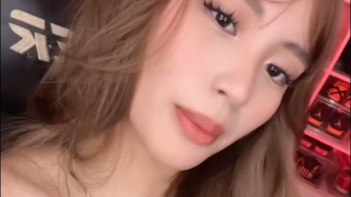 ambangooo ni izzy🤤