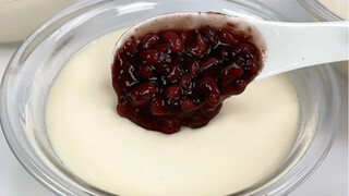 แค่เทน้ำขิงกับนมเข้าด้วยกัน ไม่ต้องเติมอะไรเลย มันกลับแข็งตัวได้ ช่างน่าทึ่งจริงๆ หวานปนเผ็ดเล็กน้อย