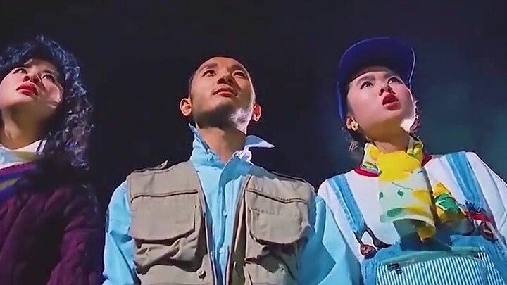 ฉากที่เธอสอดขาเข้าไปในรูนั้นเป็นภาพฝันร้ายในวัยเด็กของฉัน!