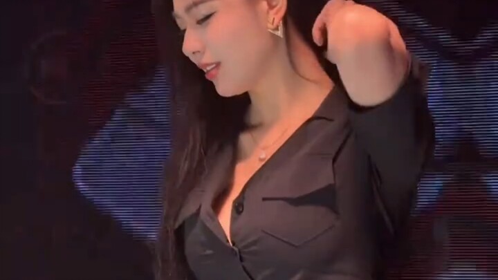 Bây giờ đến phần tôi chơi đĩa.