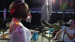 【HaNi Nine】A birthday party for a good brother, but his girlfriend didn't show up. The cross-dressin