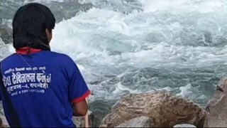 CAST NETTING IN NEPAL | HIMALAYAN TROUT FISHING WITH HANDMADE CAST NET |