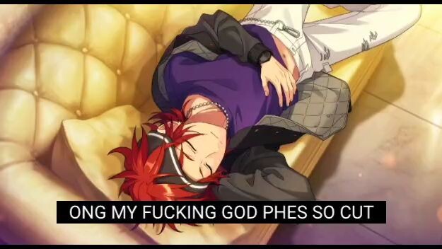 HES SO CYUTTEE MY BEST FRIEND HAS HIS CARD!!