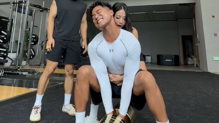 Can a 190+‑pound brute lift a 160‑kg dumbbell?