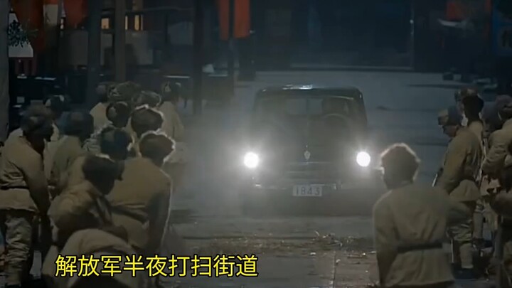 100.000 quân đội ngủ ngoài đường: “Chỉ vì một đoạn trích mà xem hết cả bộ phim”