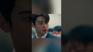The way he held her hand 😍 | A good day to be a dog | kdrama #shorts