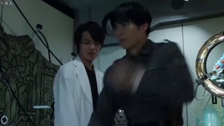 Gần như cho họ biết tôi là Ultraman!
