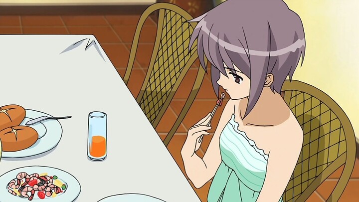 Nagato Yuki makan udang selama sepuluh menit