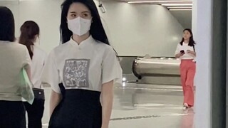 ท้าทายใส่กระโปรงหม่าเมี่ยนออกไปข้างนอก