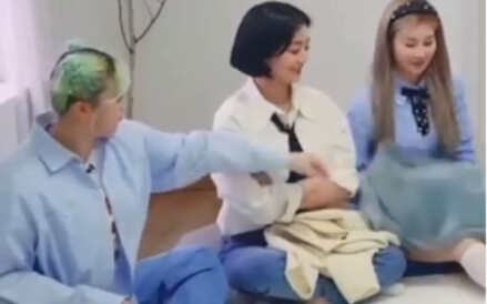 تไวص ｜ يو دينغيان ｜ دينغيان لطيفة جدًا جدًا جدًا جدًا مع أخواتها!