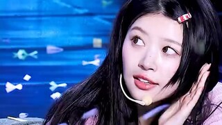 【ILLIT】Kelinci Mochi dengan pasta talas! Jing Menghua MOKA - Bidikan langsung Lucky Girl Syndrome｜24