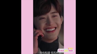 Nụ cười tỏa nắng của chàng thơ Lee Jong Suk